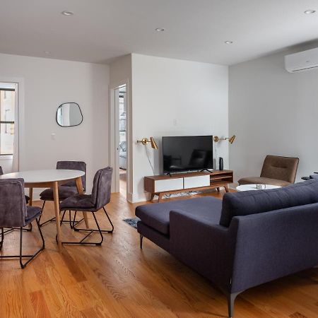 Three Bedroom Brooklynite Suite! Нью-Йорк Экстерьер фото